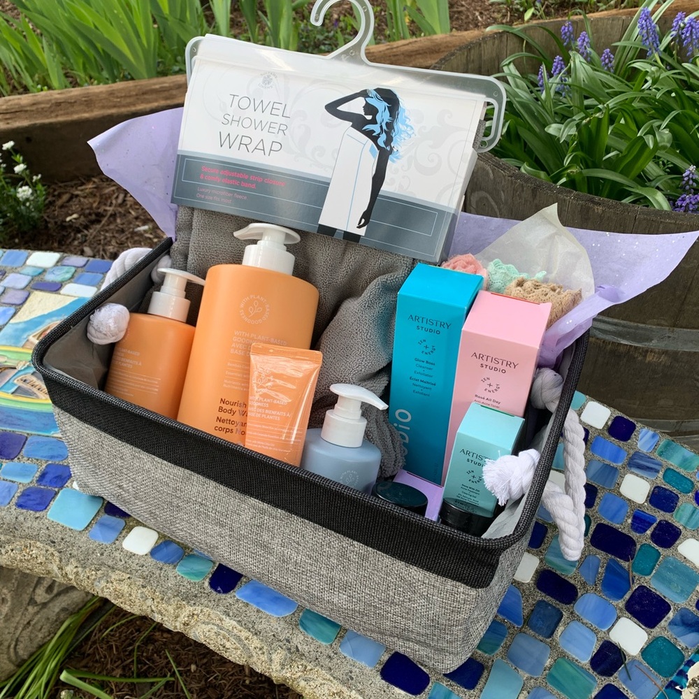 Artistry Studio Skincare and G&H Body Care Set